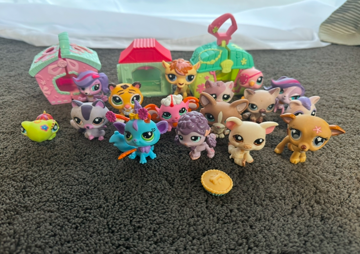 Littlest Pet Shops 