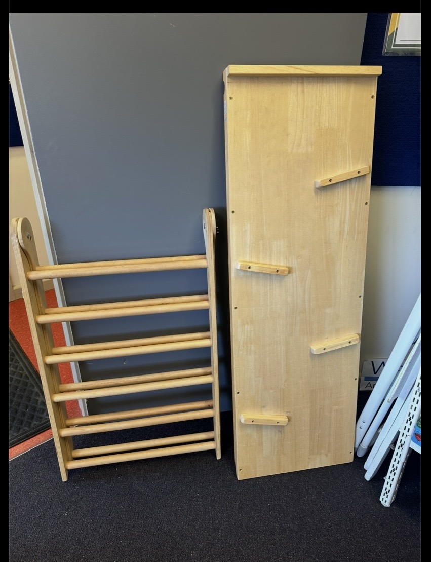 Pikler Triangle with Large Ramp